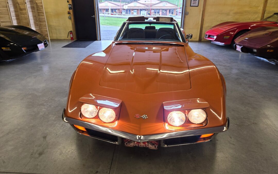 1972 Ontario Orange Corvette T Top Stingray - Hobby Car Corvettes