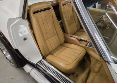1974 White Corvette Stingray T Top 4spd Saddle Int
