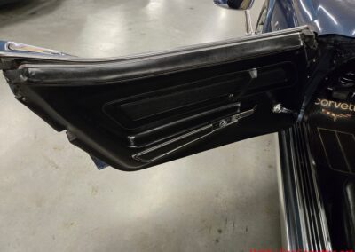 1975 Steel Blue Stingray Corvette 4spd Manual