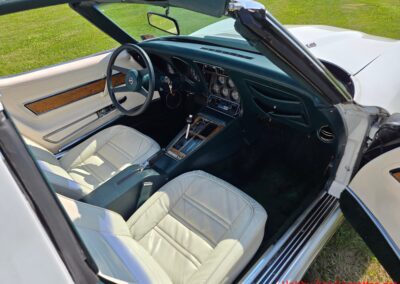 1976 White L82 Corvette Stingray Green And White Interior For Sale