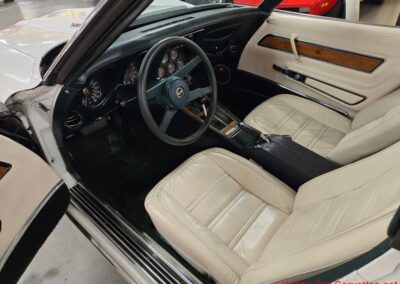 1976 White L82 Corvette Stingray Green And White Interior For Sale