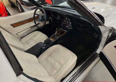 1976 White L82 Corvette Stingray Green And White Interior For Sale