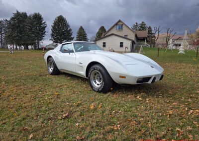 1976 White C3 Corvette Stingray Black Int L82 4spd