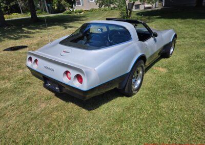 1981 Silver/Dark Blue C3 Corvette Blue Leather Int For Sale