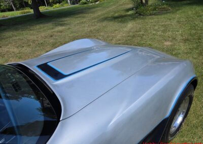 1981 Silver/Dark Blue C3 Corvette Blue Leather Int For Sale