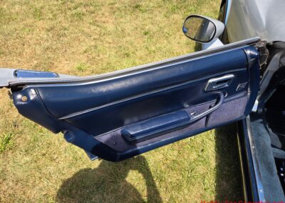 1981 Silver/Dark Blue C3 Corvette Blue Leather Int For Sale