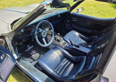 1981 Silver/Dark Blue C3 Corvette Blue Leather Int For Sale