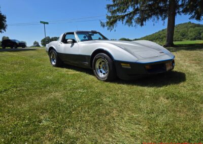 1981 Silver/Dark Blue C3 Corvette Blue Leather Int For Sale