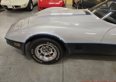 1981 Silver/Dark Blue C3 Corvette Blue Leather Int For Sale