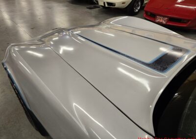 1981 Silver/Dark Blue C3 Corvette Blue Leather Int For Sale