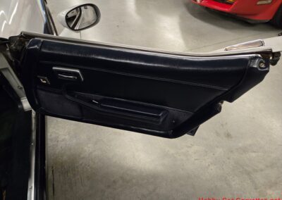 1981 Silver/Dark Blue C3 Corvette Blue Leather Int For Sale