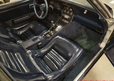 1981 Silver/Dark Blue C3 Corvette Blue Leather Int For Sale