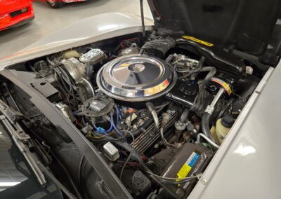 1981 Silver/Dark Blue C3 Corvette Automatic Blue Leather Int For Sale