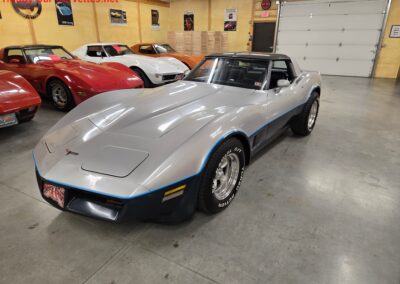 1981 Silver/Dark Blue C3 Corvette Automatic Blue Leather Int For Sale