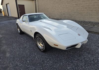 1976 White C3 Corvette Stingray Black Int L82 4spd