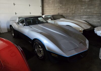 1981 Silver/Dark Blue C3 Corvette Automatic Blue Leather Int For Sale